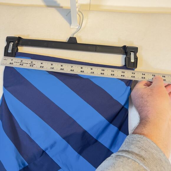 DKNY Donna Karan Swim Top Woman XS Padded Bra Spandex Stretch Bold Geo Stripes - Picture 8 of 15